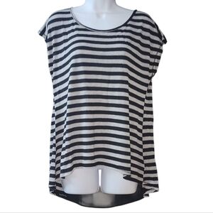 🖤Woman Size XL Trace Top🩶